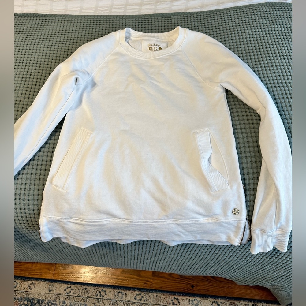 Lilly Pulitzer pull over sweater